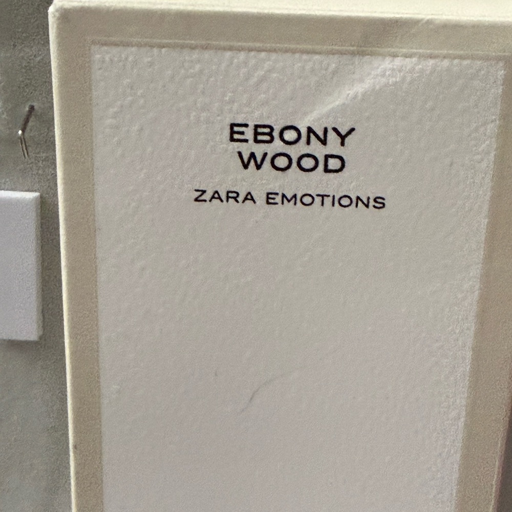 Women Zara Ebony Wood Eau de Parfum – Cream White Bottle - Picture 4 of 12